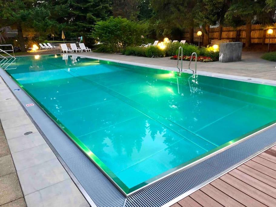 Modern Laax Apt, Swimming Pools, Wellness & Tennis Esterno foto